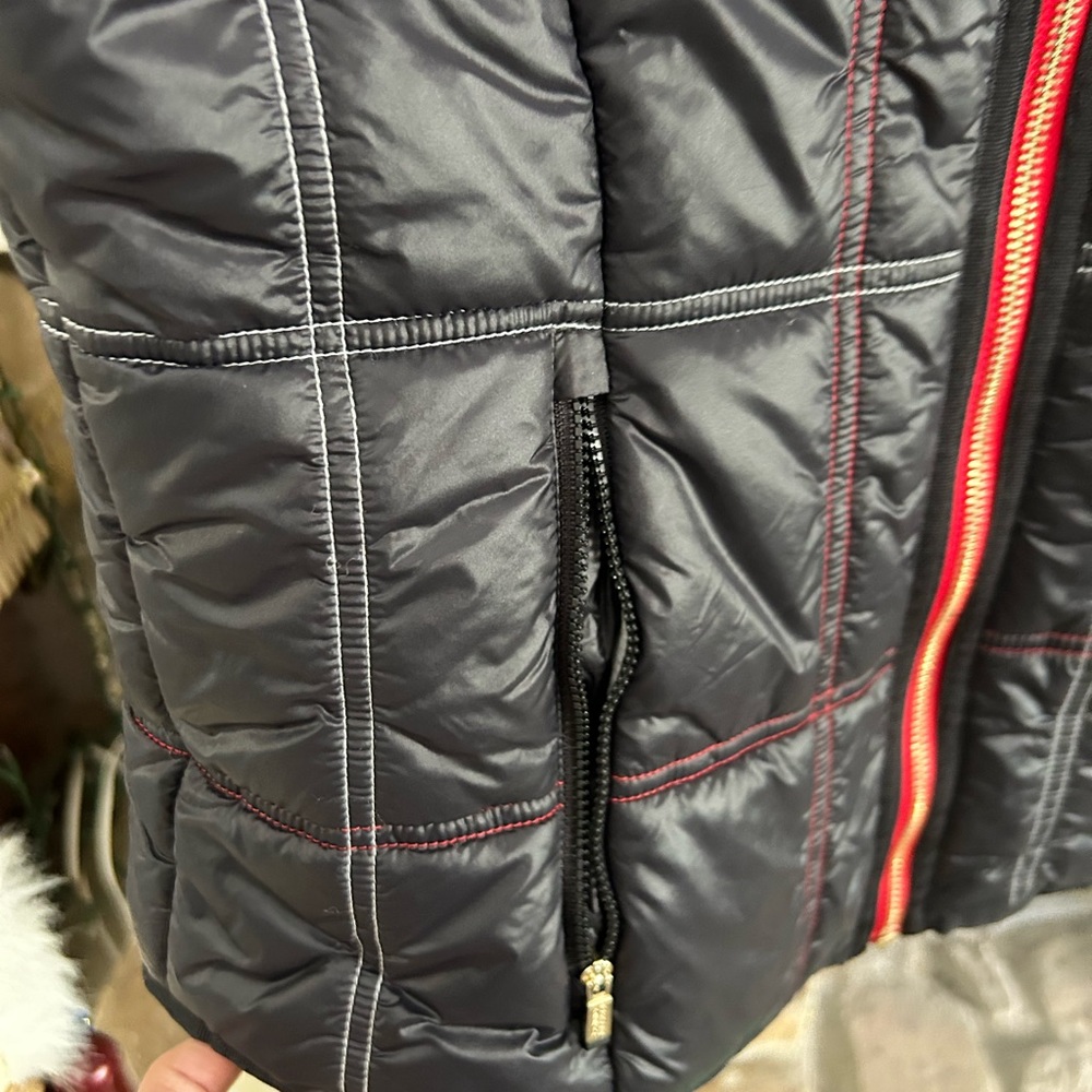 Chic Vest, Perfect For Winter Weather ! - image 4